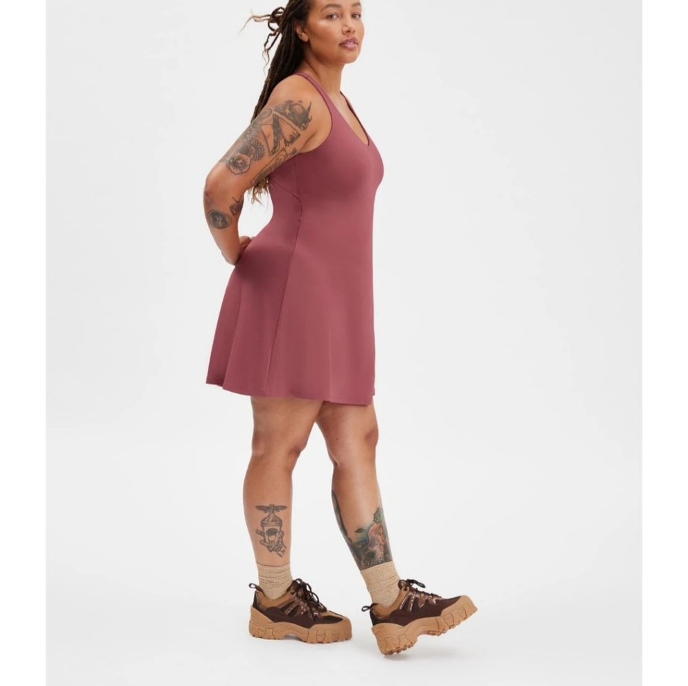 Girlfriend Collective Fig Lola V-neck Dress